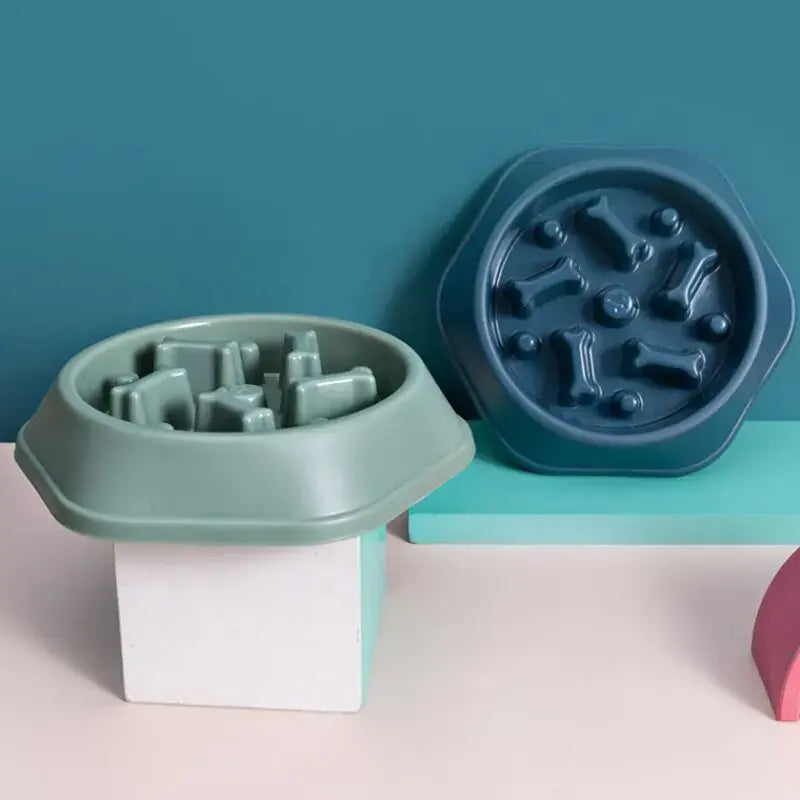 Plato para alimento de mascotas con figuras de huesos